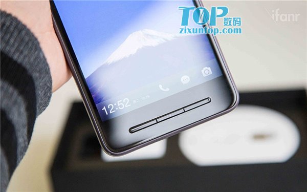 锤子T2